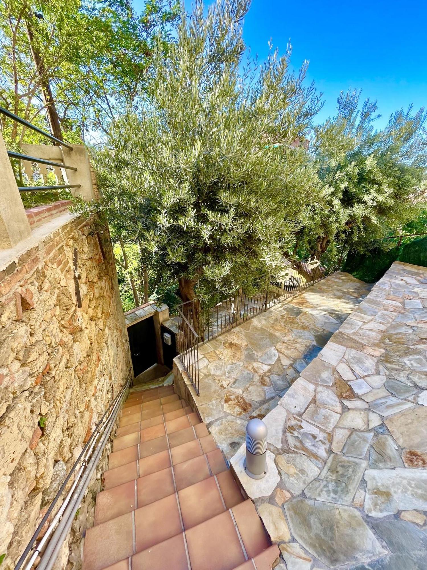 Casa Independientegardenviews2 Bedrooms Barcelona Exterior photo